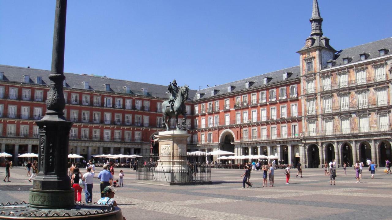 I ❤ Madrid Centre! La Latina - Plaza Mayor Luaran gambar